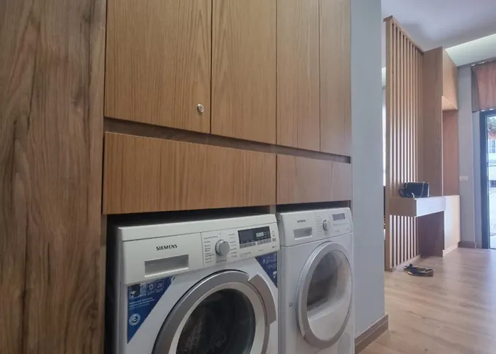 Lejlighed Centrepoint Stylish Tirana