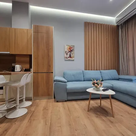 Centrepoint Stylish * Tirana